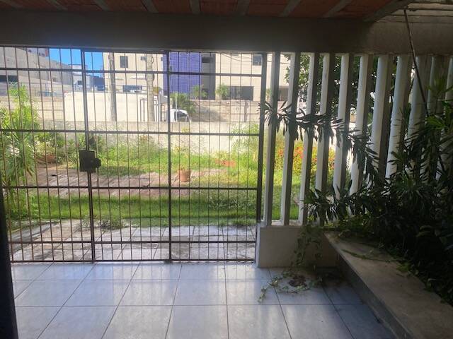 Casa para Locação em João Pessoa - 4